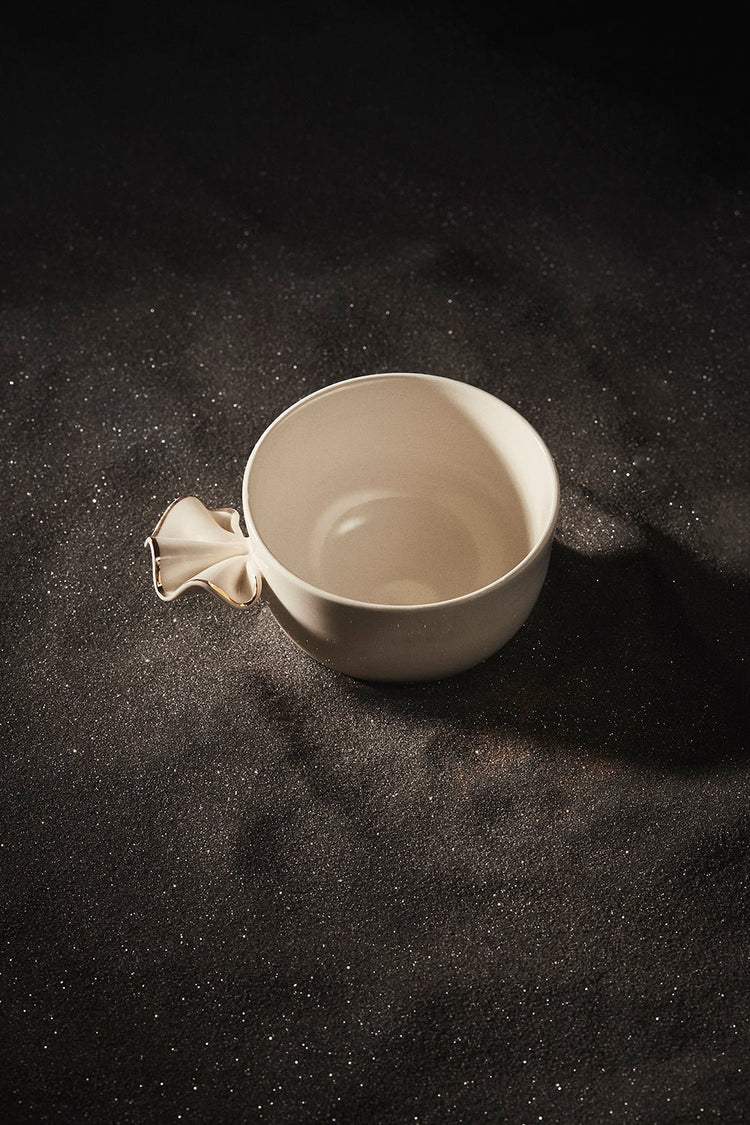 Petit bol avec froufrou doré - Goye artiste céramiste