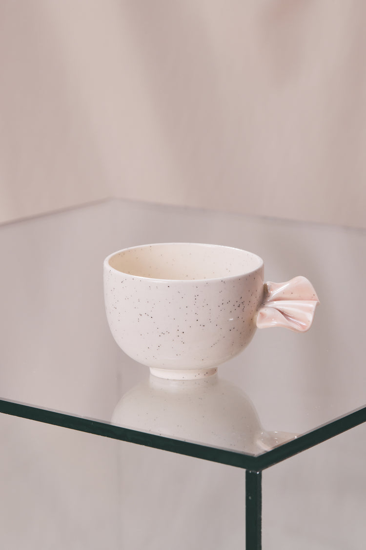 Tea bowl with pink ruffle