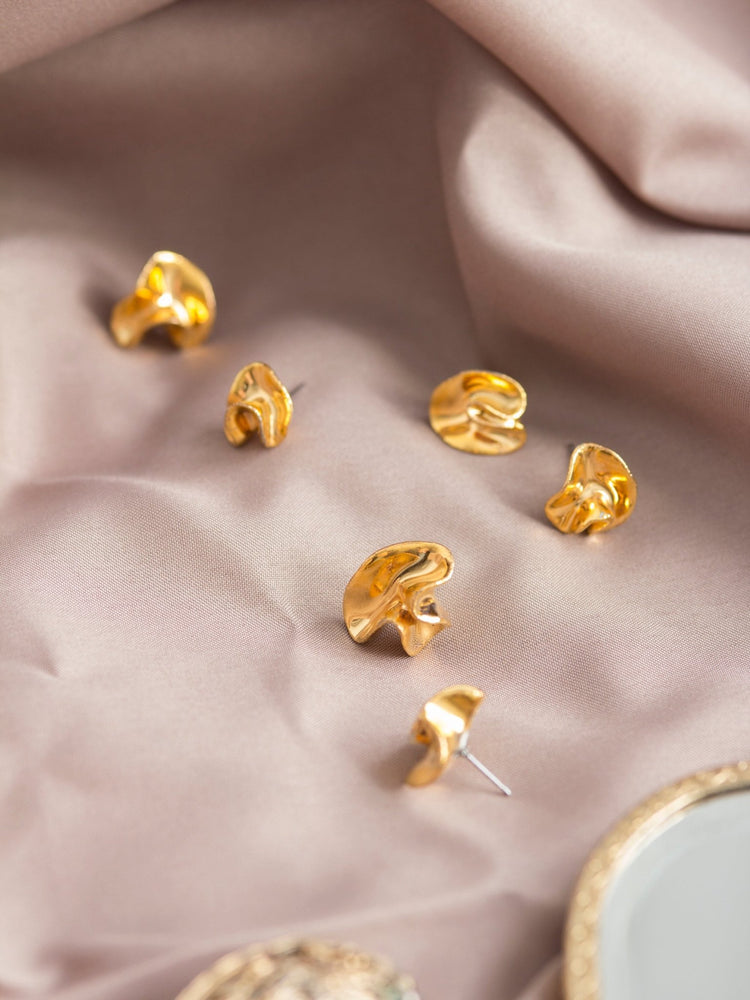 Boucles d’oreilles petites fleurs dorées - Goye artiste céramiste