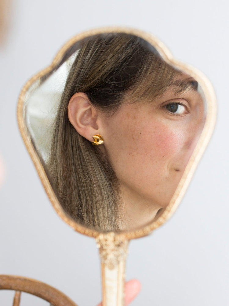 Boucles d’oreilles petites fleurs dorées - Goye artiste céramiste
