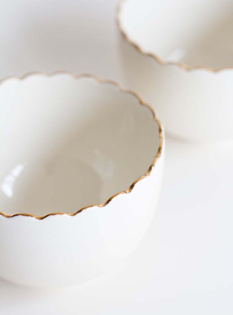 Grand bol avec bordure or festonnée - Goye artiste céramiste