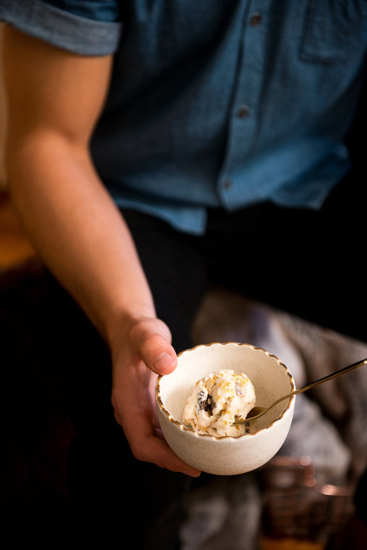Petit bol à festons dorés - Goye artiste céramiste