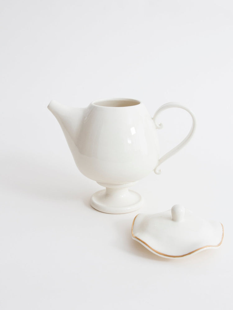 Théière avec bordure dorée - Goye artiste céramiste