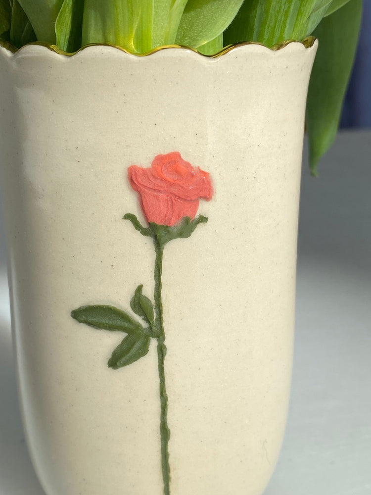 Vase avec rose édition limitée - Goye artiste céramiste