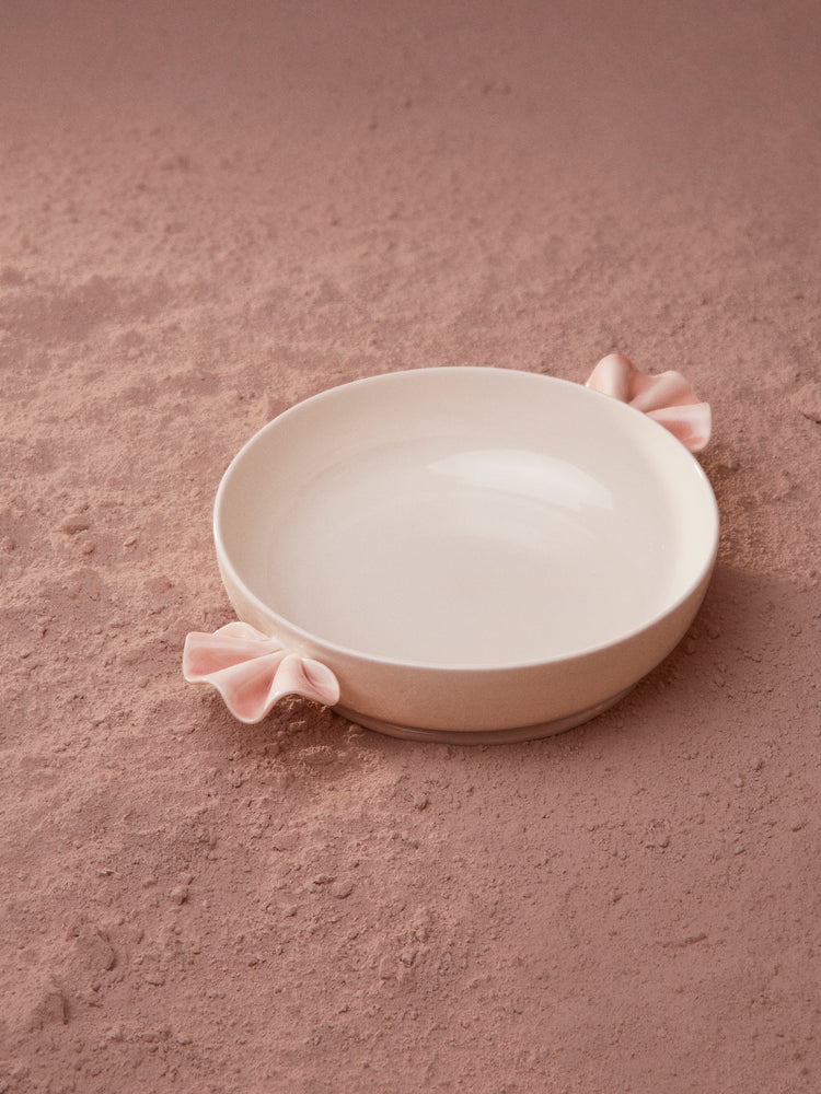 Serving dish with pink ruffle