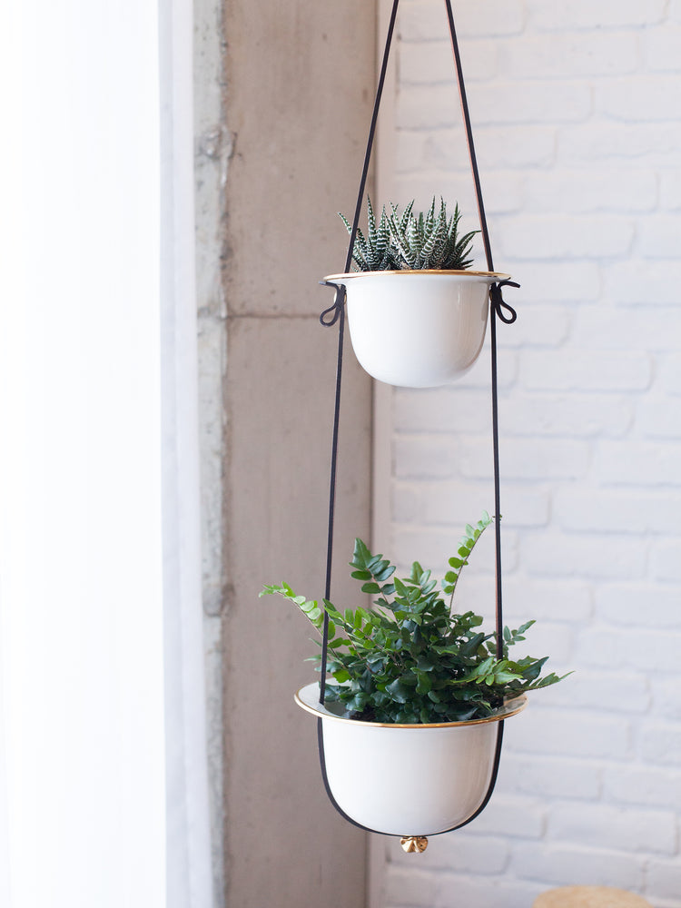 Double hanging planter